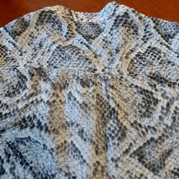 Banana Republic Black, Grey & Ivory Snakeskin Pattern Blouse - Picture 7 of 12